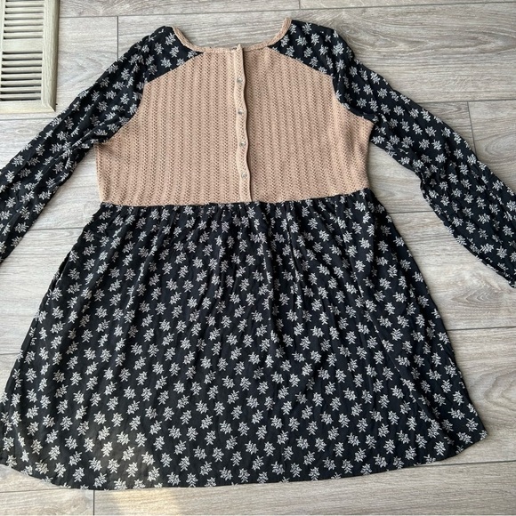 THML Mixed Media Breezy Babydoll Knit Floral Long Sleeve Mini  Dress - Picture 11 of 14